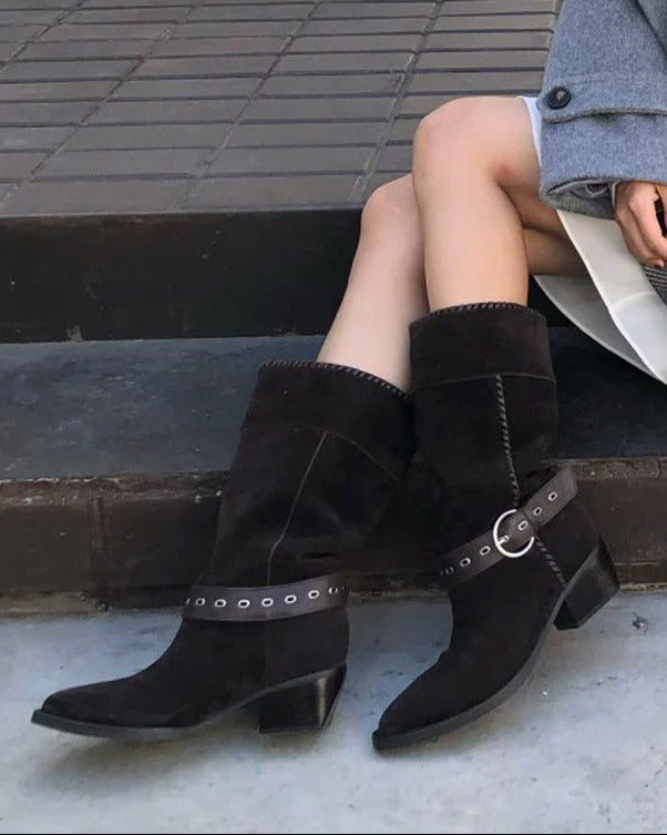 Black / 40