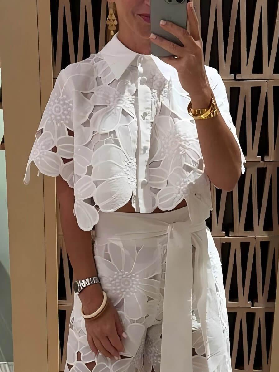 White / XL